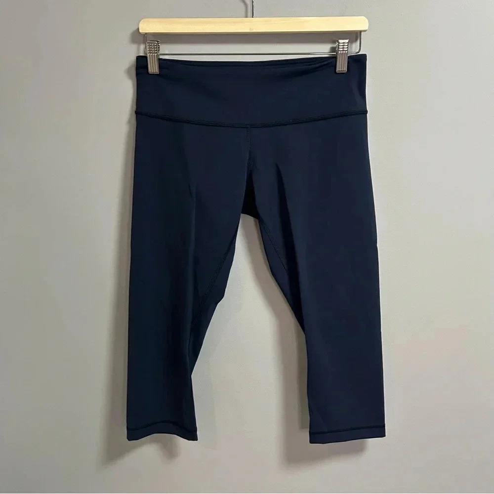 Lululemon  Crops - Picture 1 of 4